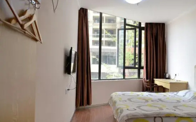 Wuhan Dreamer Theme Hotel (Textile University Shuguang Xingcheng Branch)