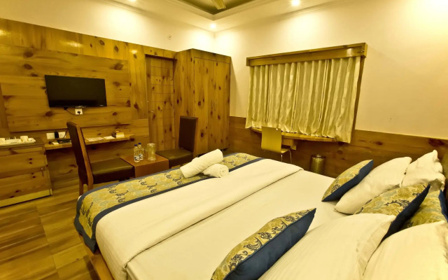 Quartz Himalayan Brothers