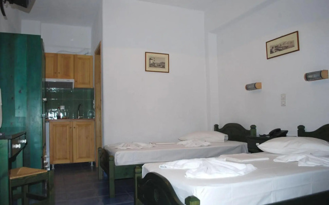 Siroco's Rooms And Studios
