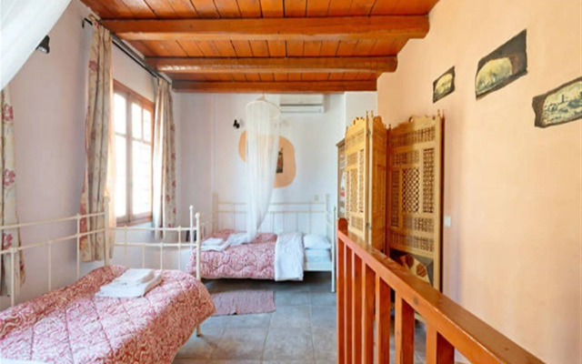 The Traditional Villas of Crete