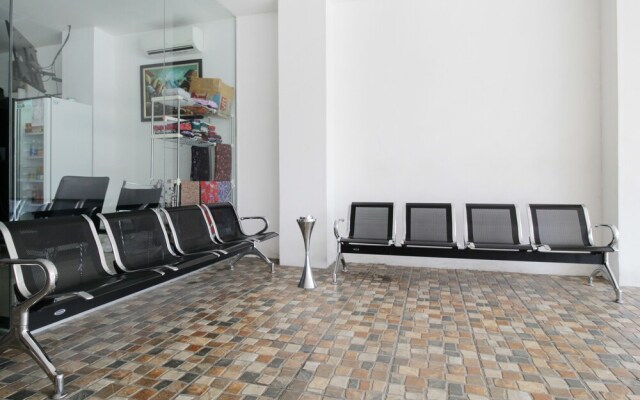 Airy Thamrin Kota Bumi 31 Jakarta