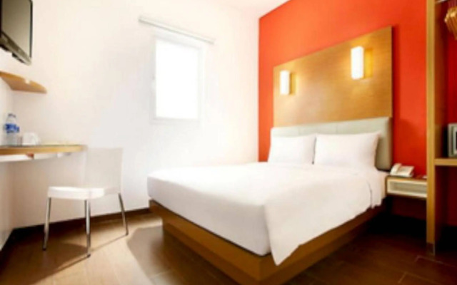Amaris Hotel Bekasi Barat
