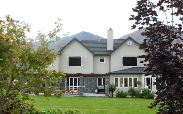 Queenstown Country Lodge