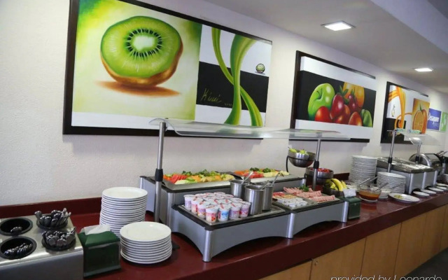 Holiday Inn Express Guadalajara Expo by IHG