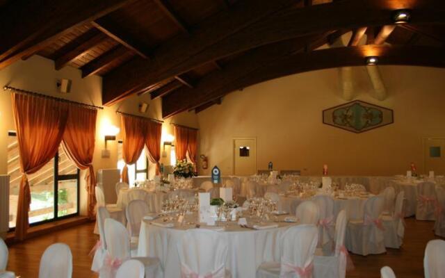 Matilde Di Canossa Resort
