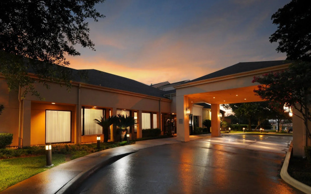 Courtyard by Marriott Houston Hobby Airport