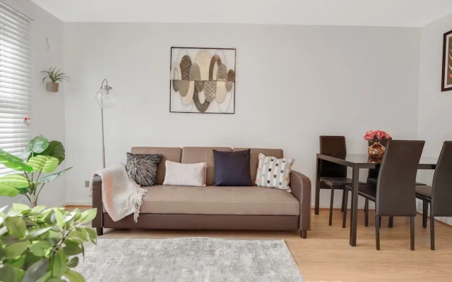 Apartment-sleeps3-heating-television-internet