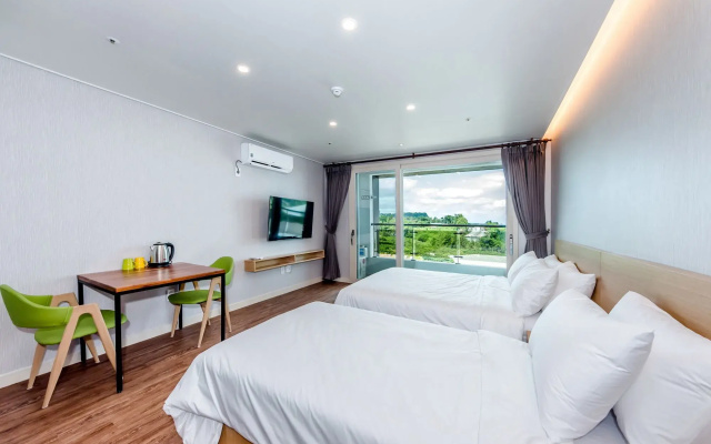 JnB Family Hotel