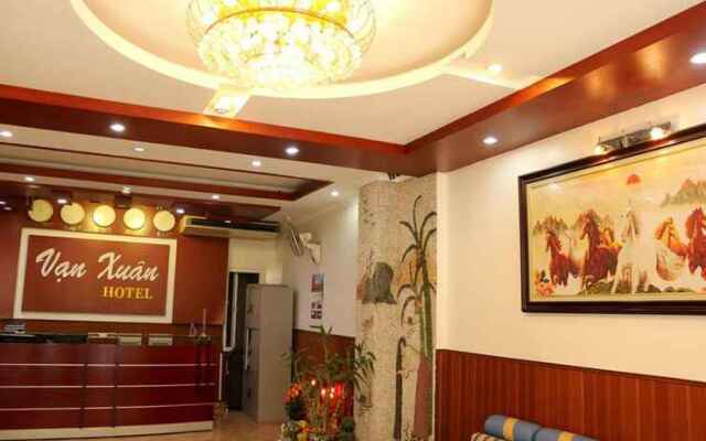 Van Xuan Hotel