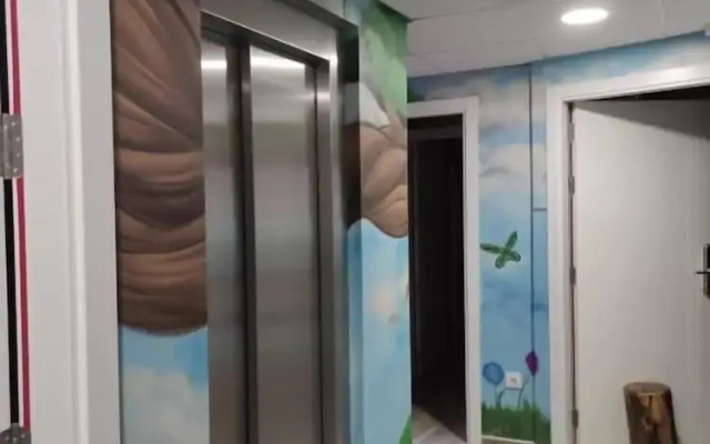 FAMILYHOSTEL