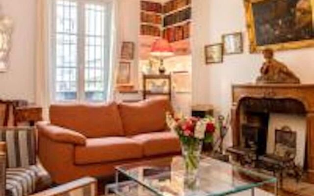 Eiffel Tower Lourmel Residence