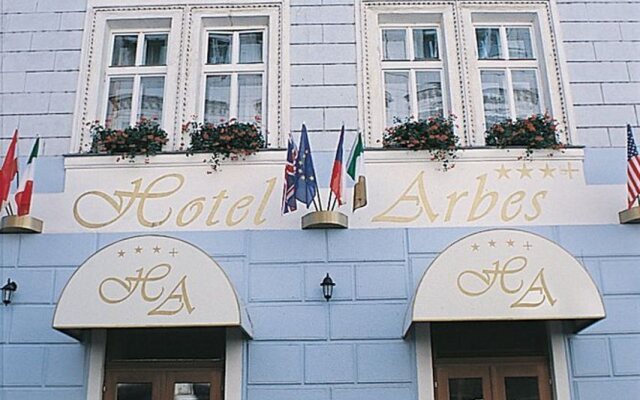 Hotel Arbes