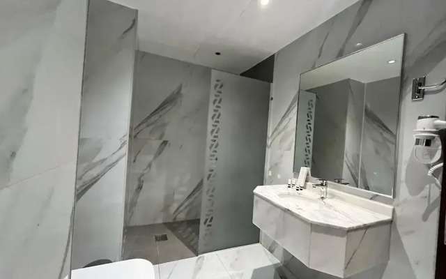 Glamour Inn Al Nuzha