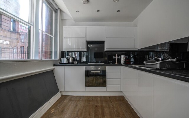 Stunning 1-bed Flat in Trendy Manchester Sleeps 4