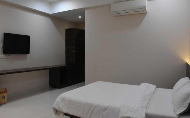 Hotel President Banquet & Lawns