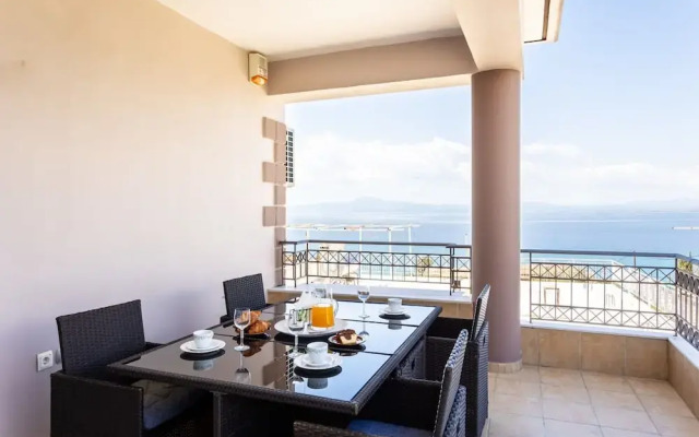 Verga Beachside Getaway With Panoramic Seaviews