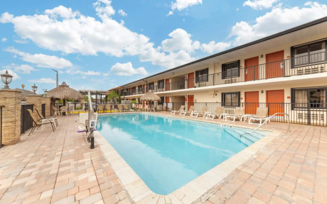 Quality Inn Florida City - Gateway to the Keys
