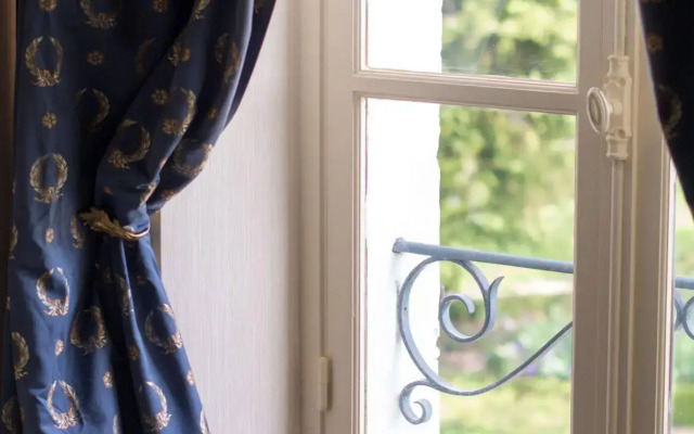 The Originals Boutique, Hôtel Le George, Loches