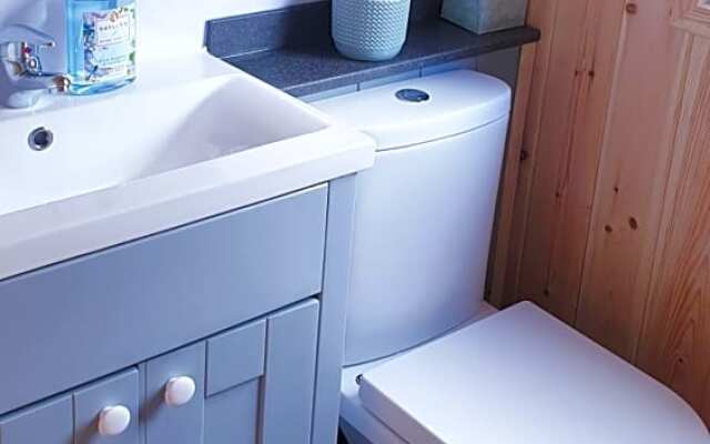 Lilly's Lodges Orkney Hedgehog Lodge