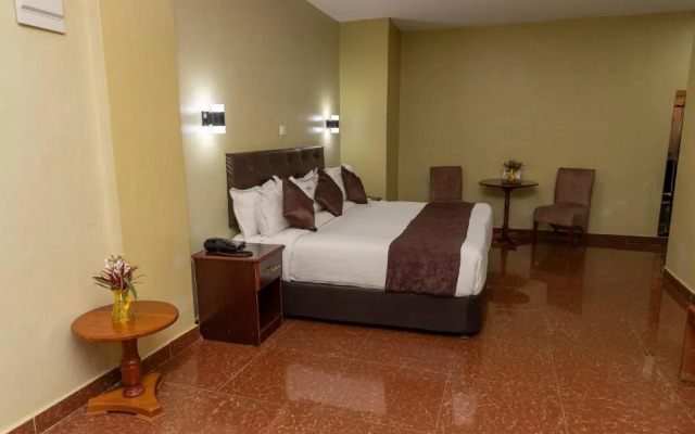 Maxland Hotel