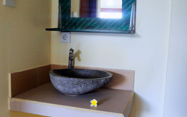 Citrus Tree Rooms - Shana