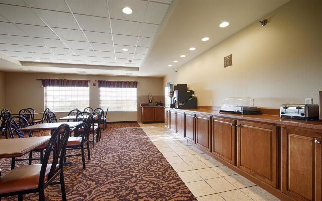 Best Western Plus MidAmerica Hotel