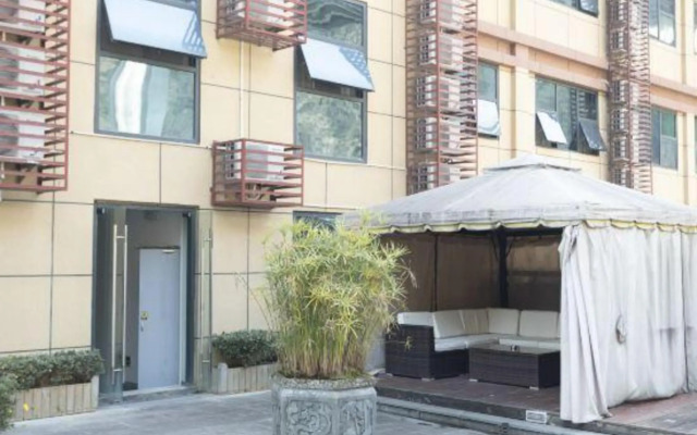Pokhapa Hotel