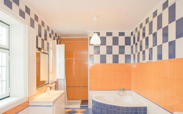 Torreira . Yellow Beach Pavilion