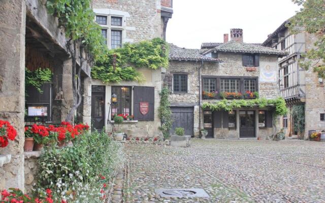 Hostellerie de Pérouges