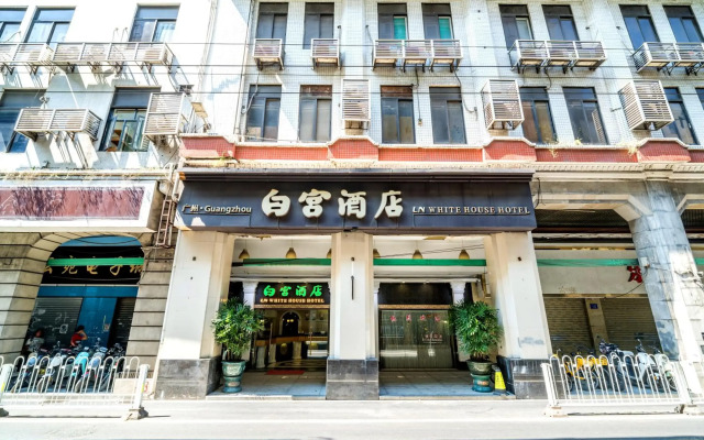 LN White House Hotel