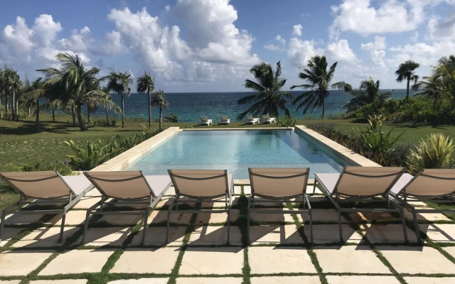 La Bougainvillea Estate 12 Bedroom Duplex