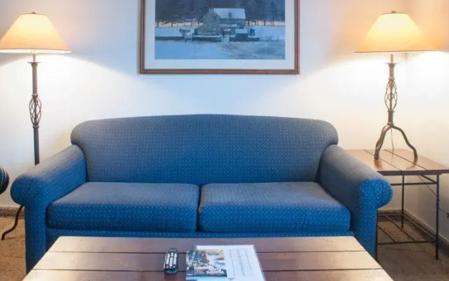 Sky Harbor Apartments