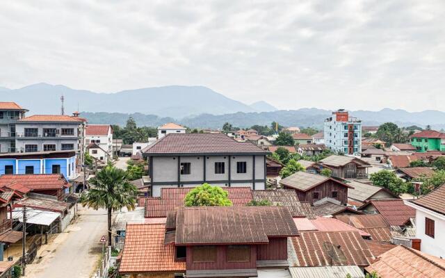 Bountang Mountain View Riverside Hotel