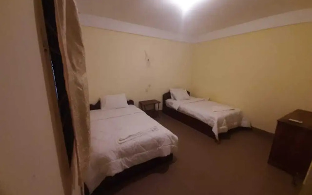 kings luxury hotel 1