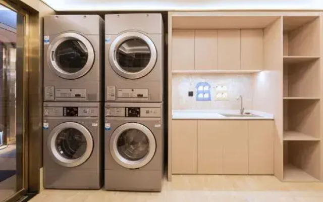 Hanting Hotel (Zhengzhou Fantawild Shangdu Avenue Branch)