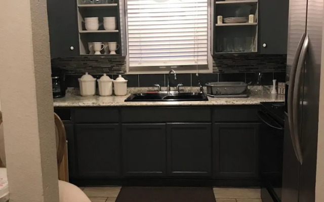 1BR Apartment in Historic Galveston
