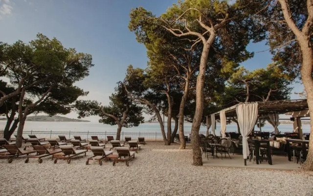 Hotel Villa Arausana & Antonina