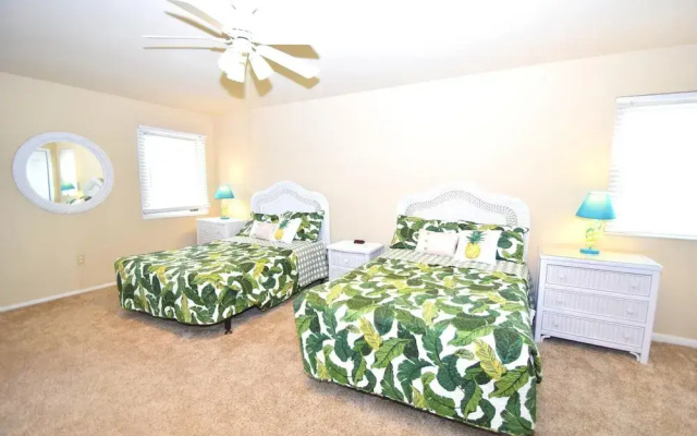 Seal Beach 13n 3 Bedroom Townhouse by RedAwning