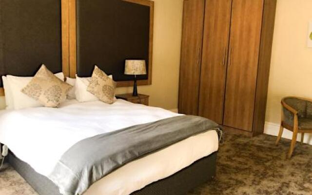 10 on Milner Guesthouse