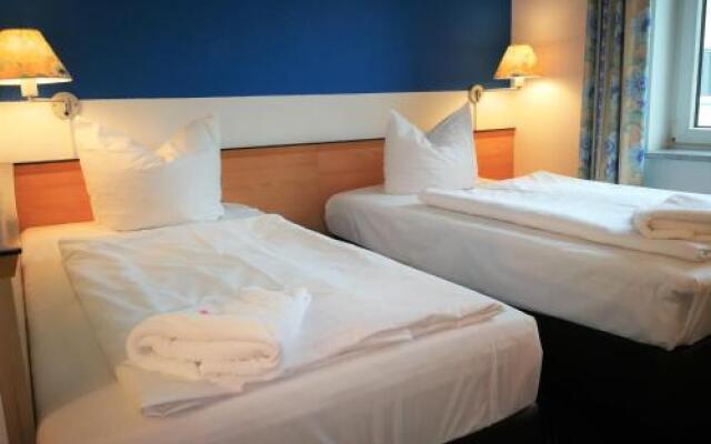 Hotel Near By