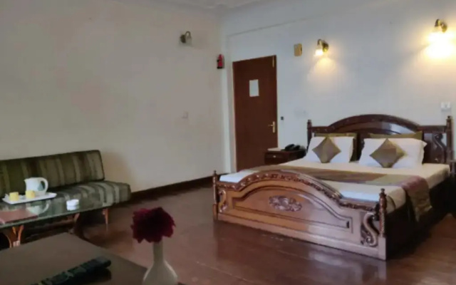 Hotel Blossom Shimla ( Bar & Restaurant )