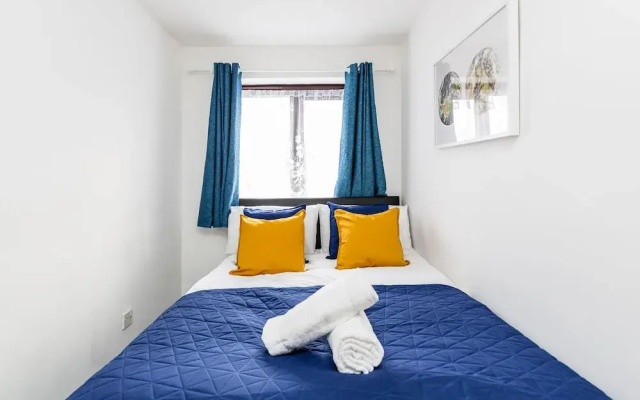 Cosy 2-bed House! Dagenham! Free Parking