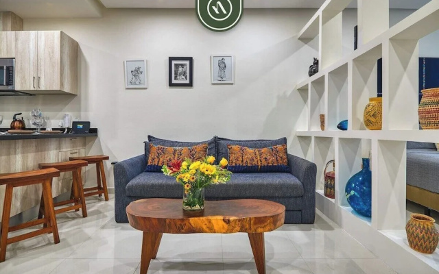 Centric 1 BR Condo With Gym Amazing Rooftop Pool