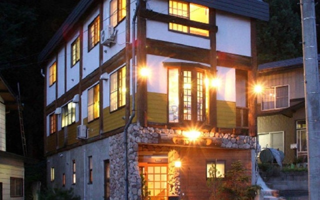 Morinoyado Koguma House