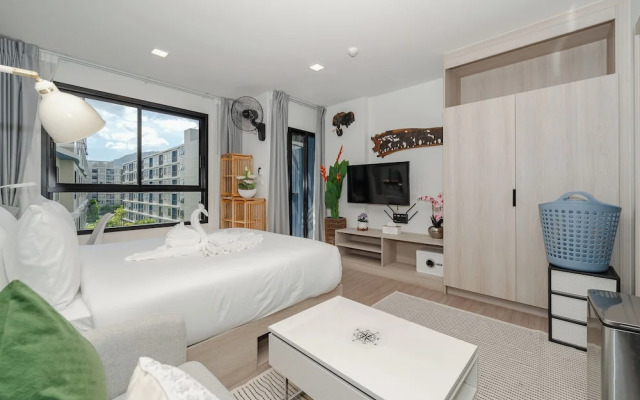 Stylish condo with Pool C175