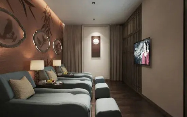 Zhong Rui Hotel