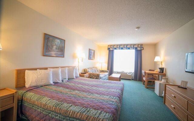 River Valley Inn & Suites