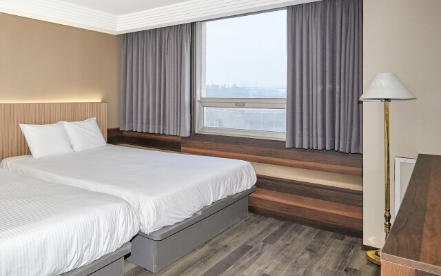 Kolon Hotel