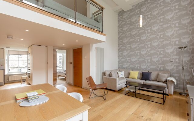 424 - Simpson's Loan Duplex Apartment