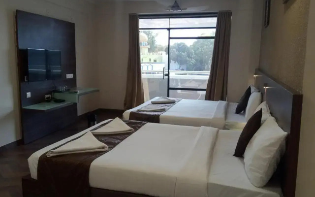 Hotel Shringar Palace By OYO Rooms